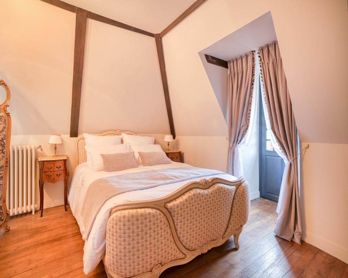 Le Petit Chateau De Barbizon Au Bois Du Mee ภายนอก รูปภาพ