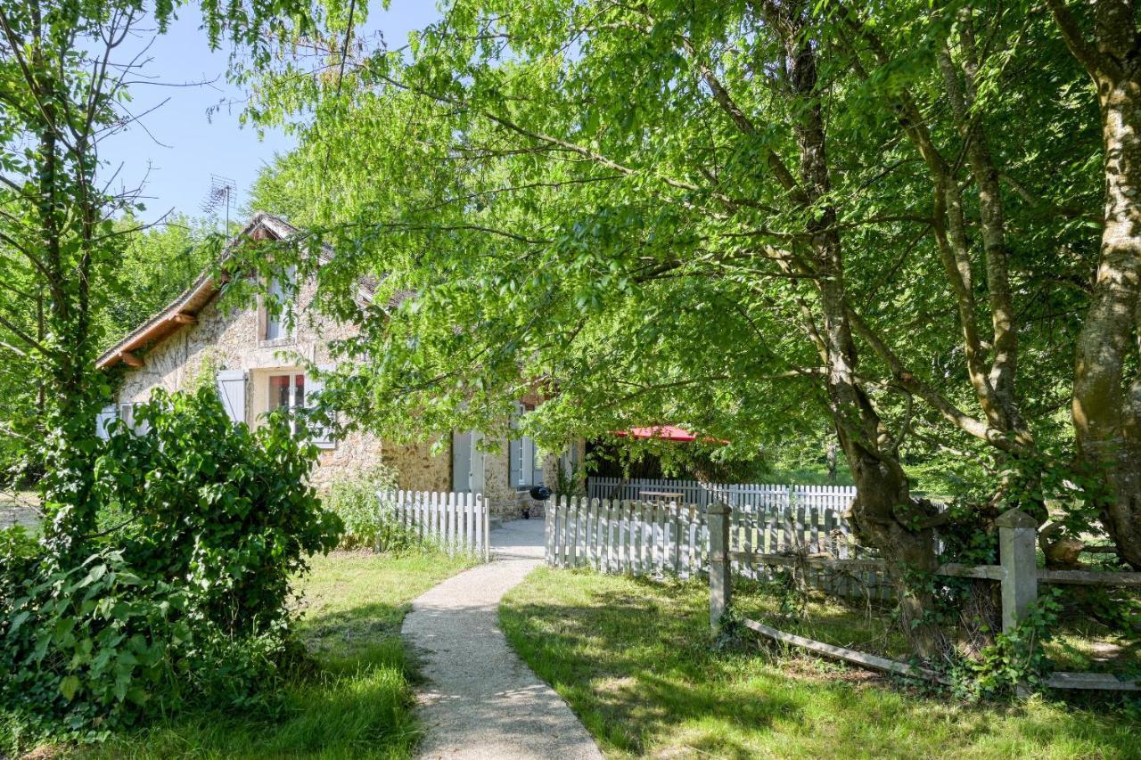 Le Petit Chateau De Barbizon Au Bois Du Mee ภายนอก รูปภาพ